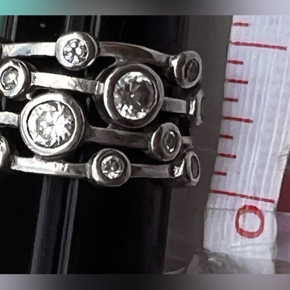 Multi stone band silver with cubic stones layered Marked 925 NF Ring size 7.5 - Picture 3 of 5
